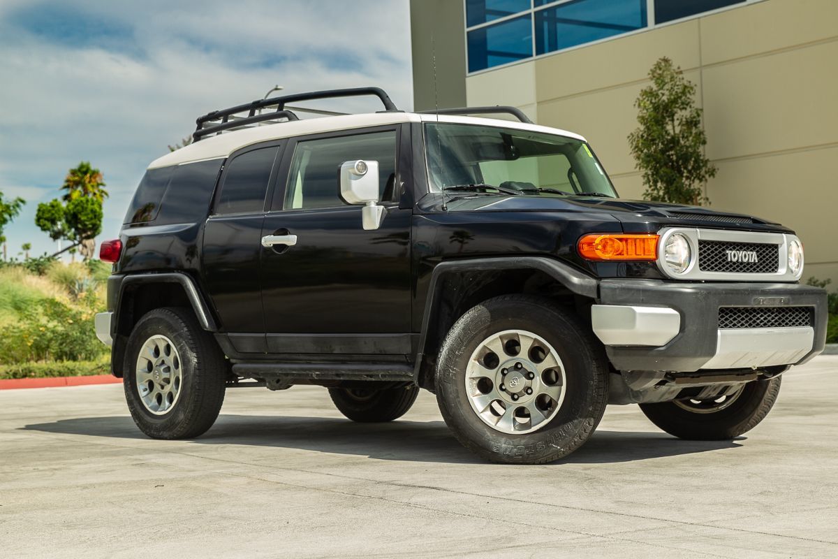 Sold 2013 Toyota FJ Cruiser in Fontana